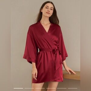 Lilysilk Glossy Silk Mini Robe with Kimono Sleeves in S, Claret